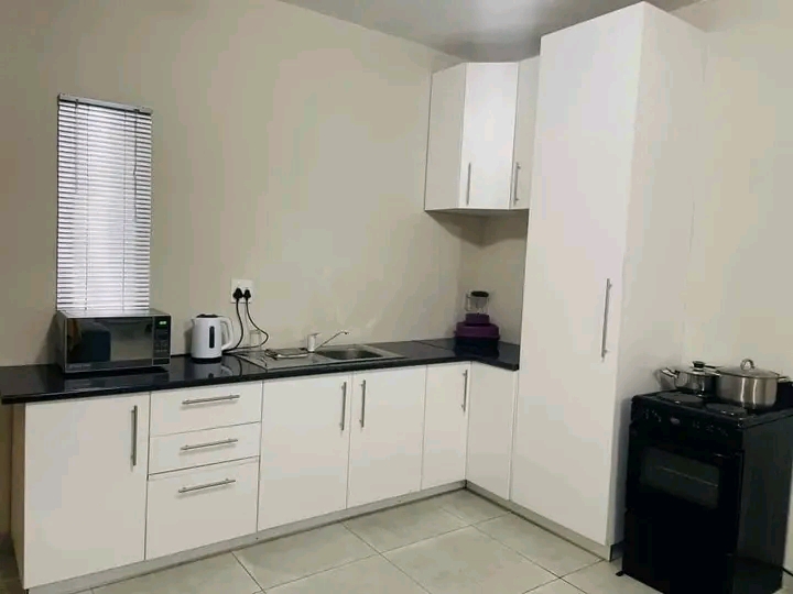 •open plan
•fully fitted kitchen
•ope  in Dawn Park