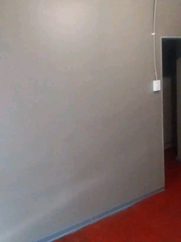 Hello ,, medium bedroom with balcony in  matr  in Hillbrow