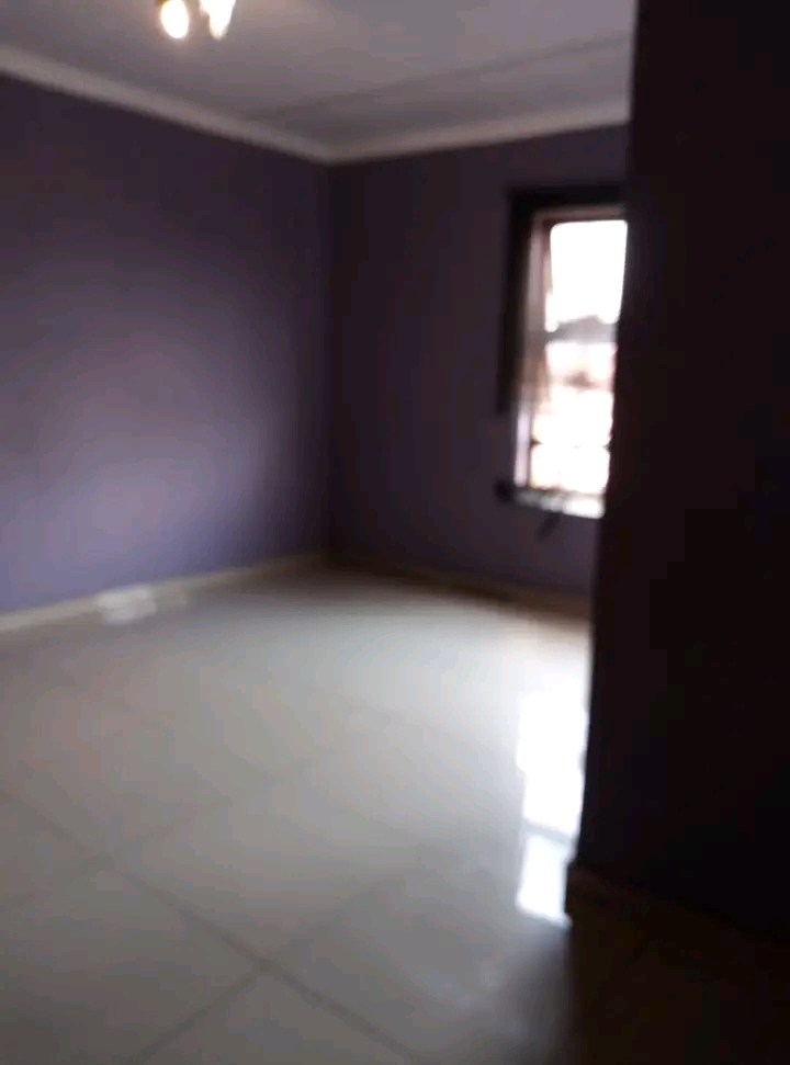 En-suite room
beautiful spacious en-suite un  in Orlando East