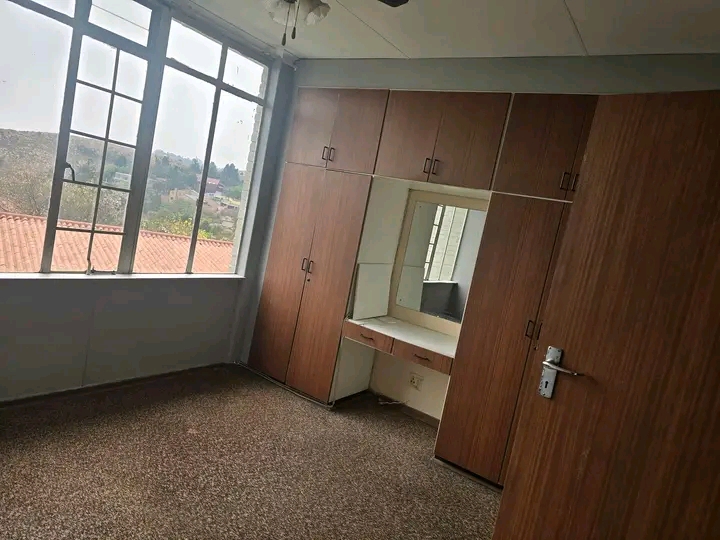 Townhouse available for rent,very secure comp  in Florida