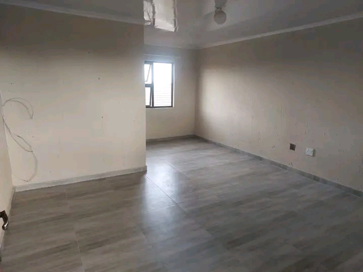 Bachelor flats to rent at ext.31 for r2300 pl  in Protea Glen