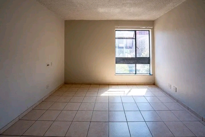 Bachelor flats to let in joubert park
bachel  in Johannesburg
