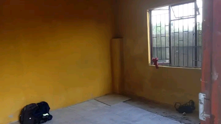 Room to rent available at umfuyaneng
-tiled   in Tembisa