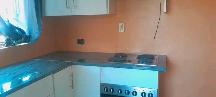 2 bedroom house available for immediate occup  in Protea Glen