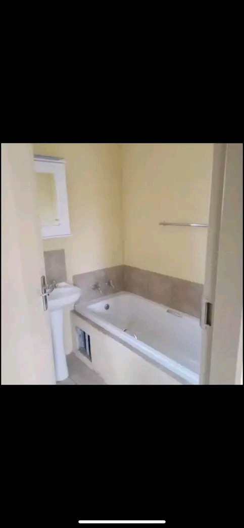 House for rental
available immediately 
r40  in Pretoria