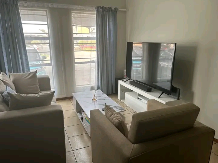 Room available today. the lady who was suppos  in Boksburg