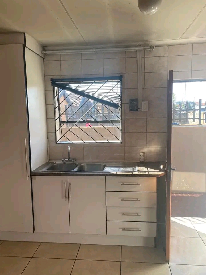 1 bedroom house immediately available in ext   in Birch Acres