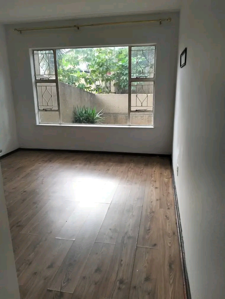 2 beds and 1 bath specious ground floor apart  in Ferndale