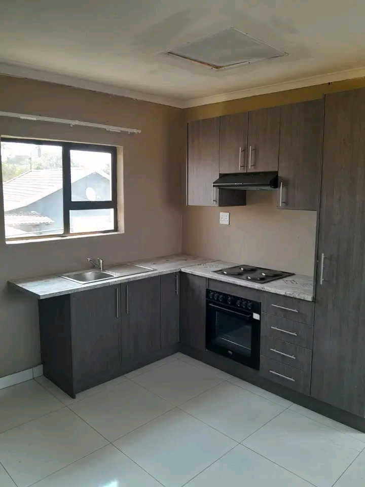 Bachelor s cottage in ext 4 💯
*rent : 480  in Norkem Park