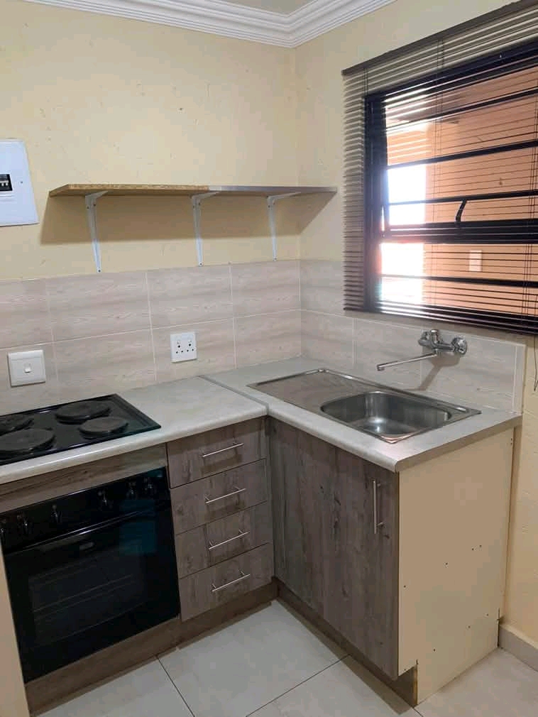 Apartment to rent at ext 12 with fitted kitch  in Protea Glen