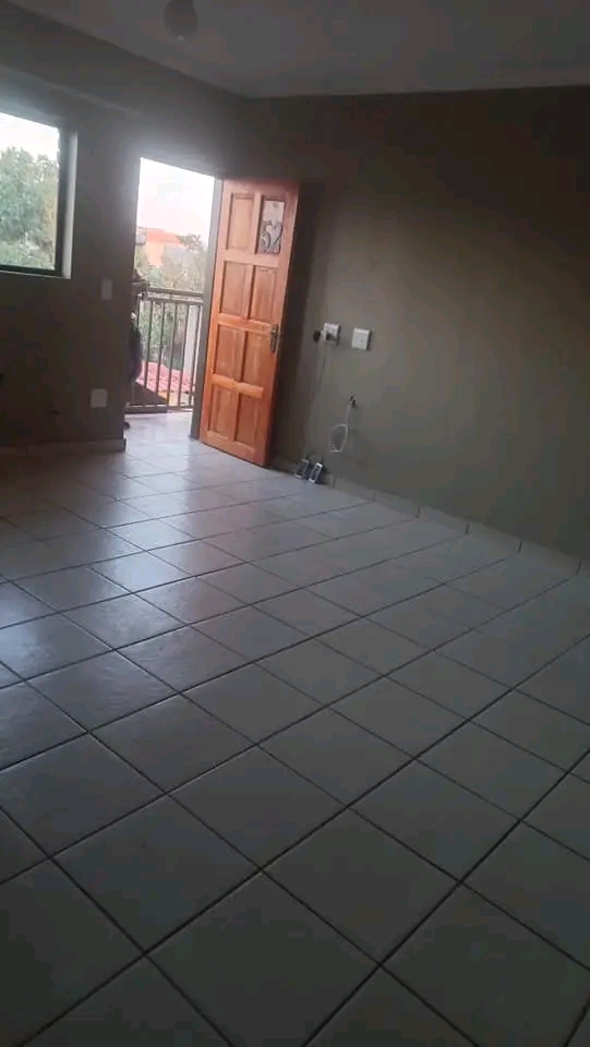Spacious cottage available for rent in extent  in Cosmo City