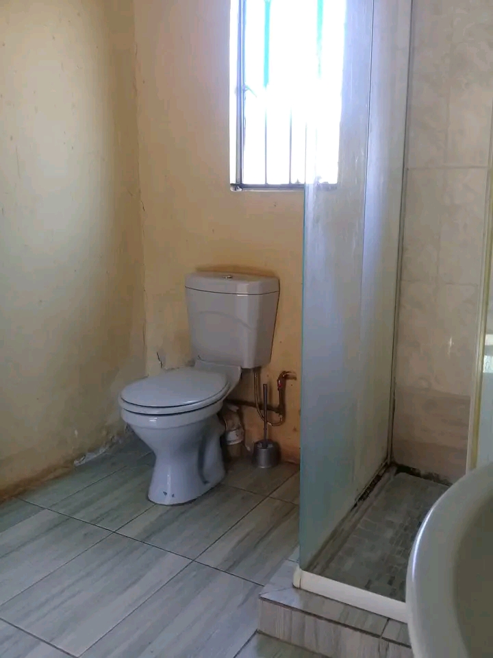 Room available for rental in ext.11. opposite  in Protea Glen