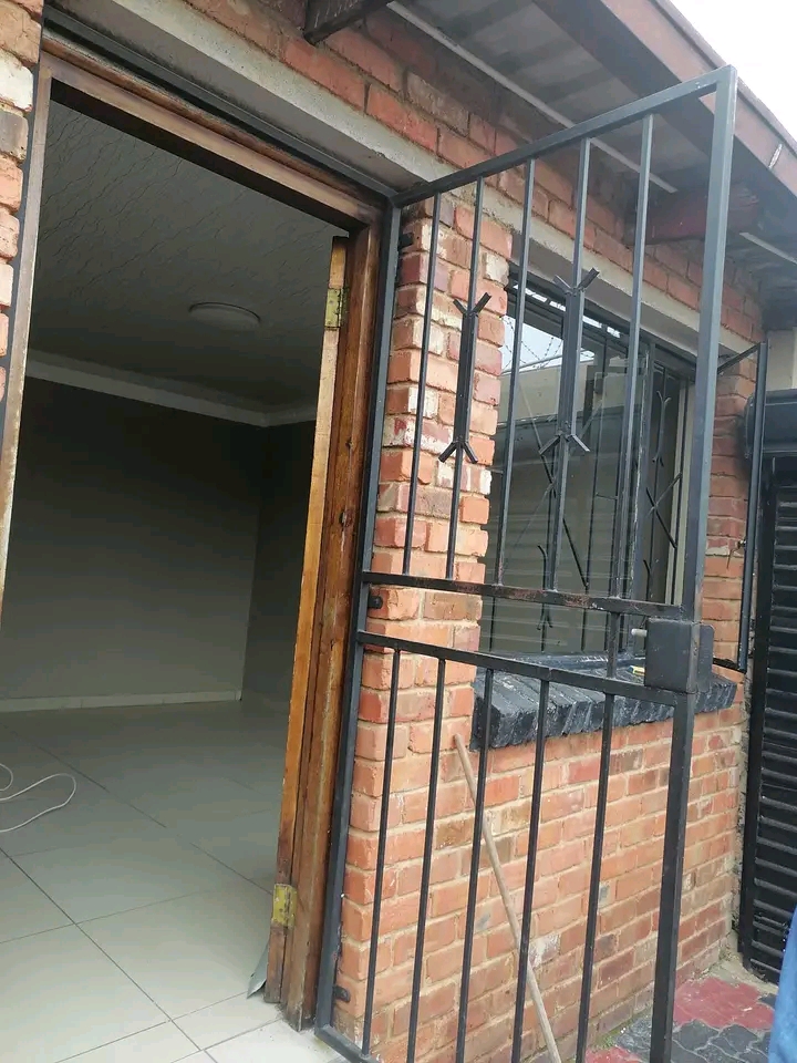 Standard room available at  extension 02
ren  in Rabie ridge