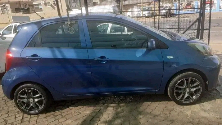 Ki picanto 1.2 ,2014 free accident  in great   in Johannesburg
