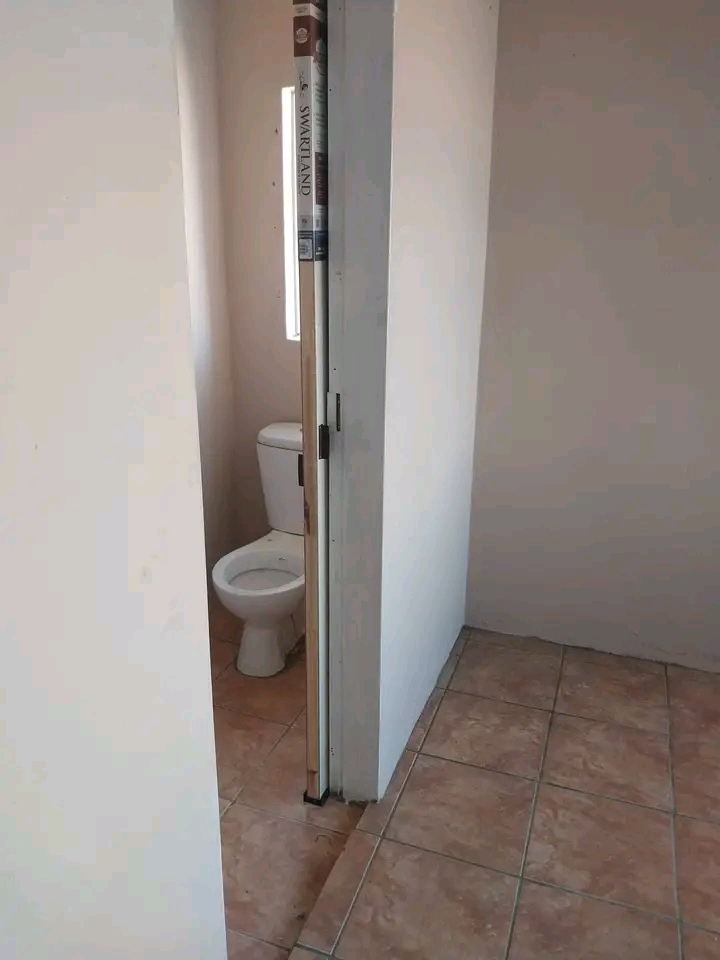 🏡 medium-sized room to rent in zola 1 , so  in Zola