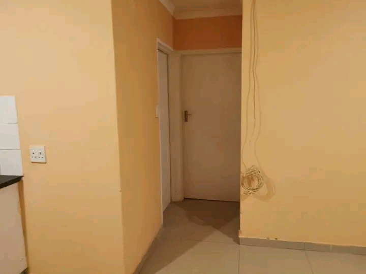 2 bedroom house
beautiful 2 bedroom house fo  in Protea Glen