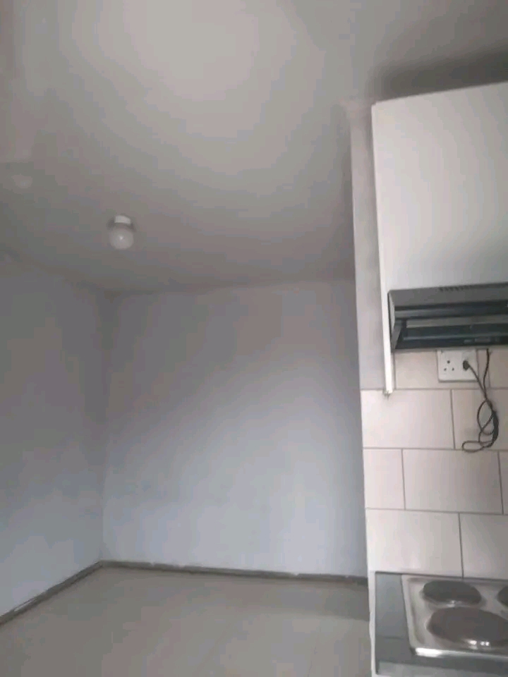 Spacious rooms available at ext 6. r3000
dep  in Ebony Park