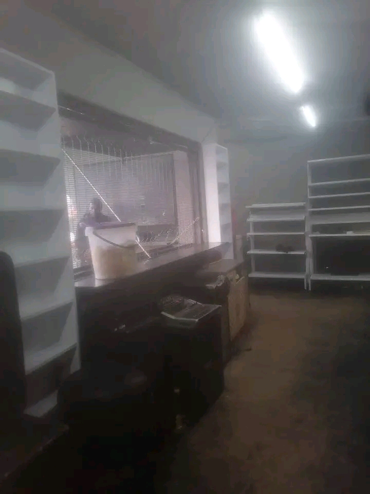 Spaza shop 4 rental at mamelodi merry me afte  in Mamelodi