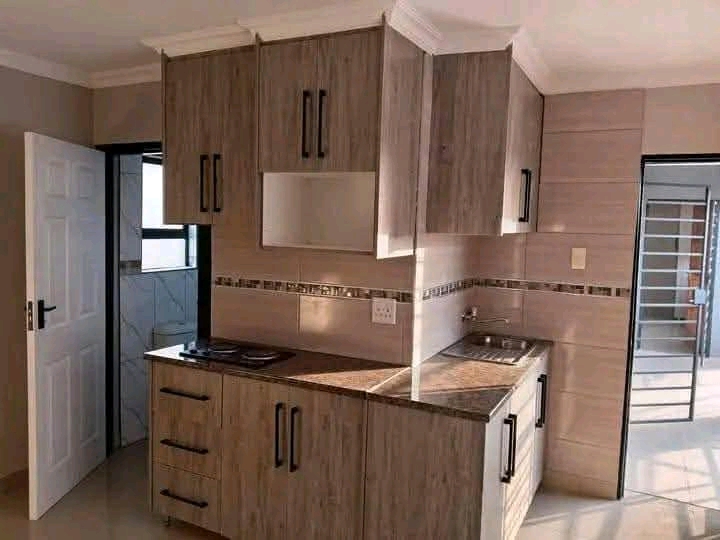Bachelor flats to let ext 11
free unlimited   in Protea Glen