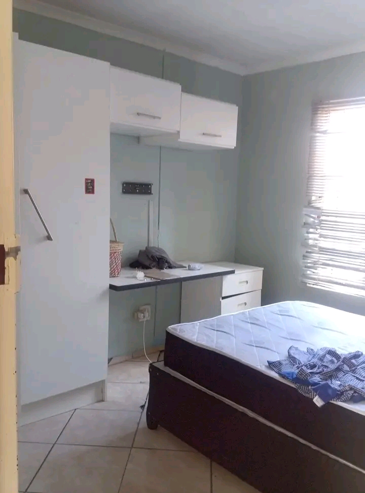 3 bedroom house 💯
*rent : 6300
*deposit   in Birch Acres