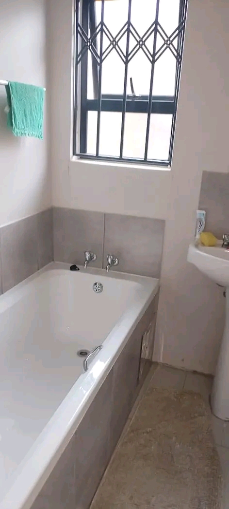 3 bedroom house available for rental 7300 inc  in Clayville
