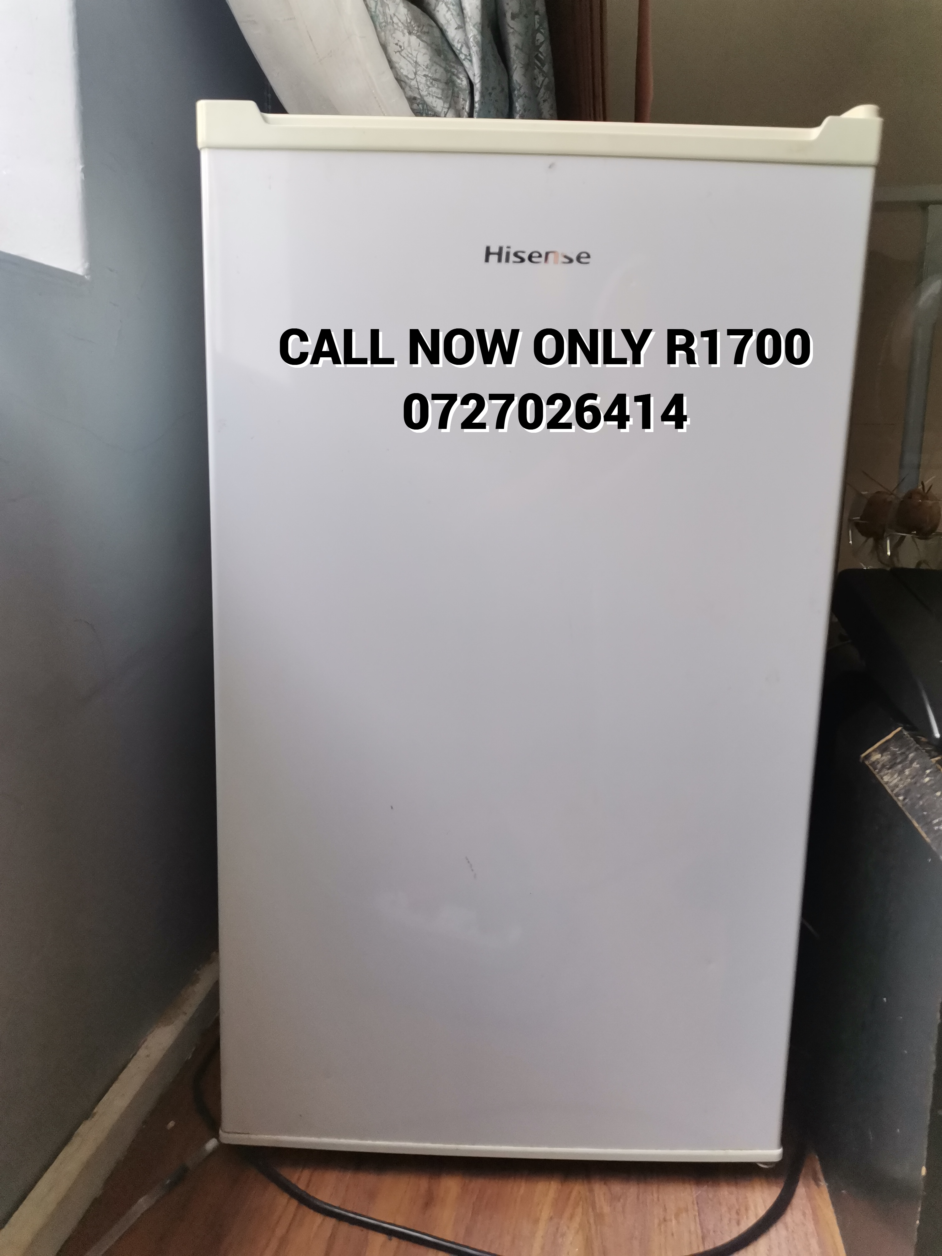  hisense bar fridge only r1700 negotiable man  in Midrand