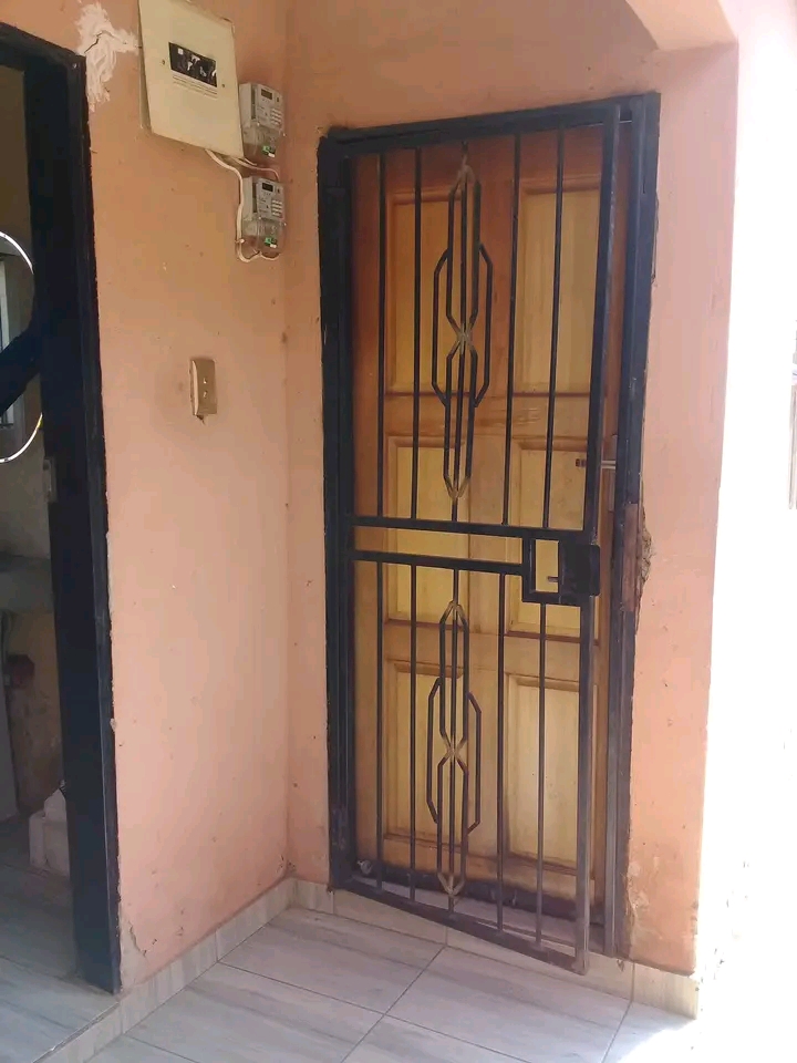 Room available for rental in ext.11. opposite  in Protea Glen