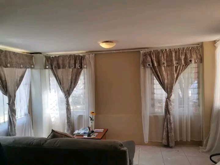 2 bedrooms house with a potential of 2,5 bedr  in Primrose