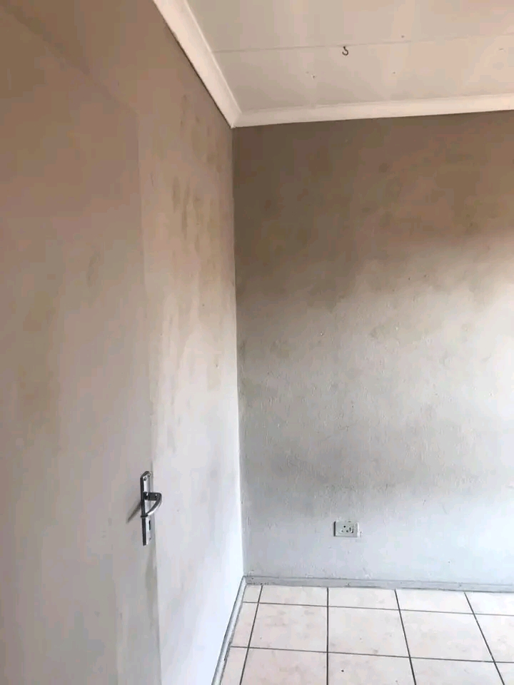 2 bedroom. 
r5800
suntide
lock up garage/o  in Norkem Park