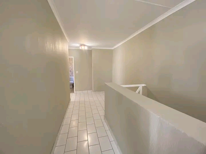 Newly renovated 2 bedroom dublex available fo  in Lyndhurst