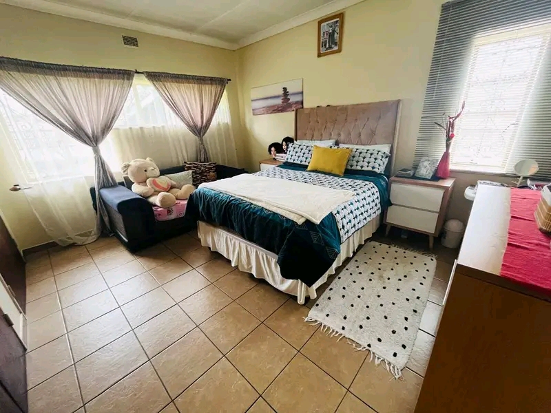 Spacious 3-bedroom home for rent in edleen
  in Kempton Park
