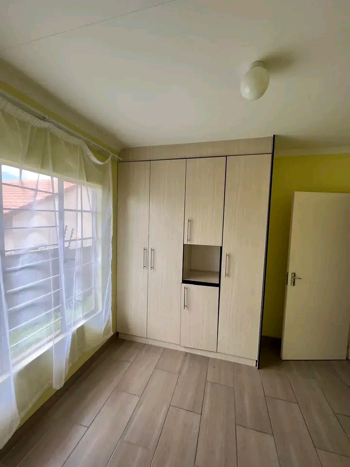 2 bedroom standalone available in ext 10 
re  in Cosmo City