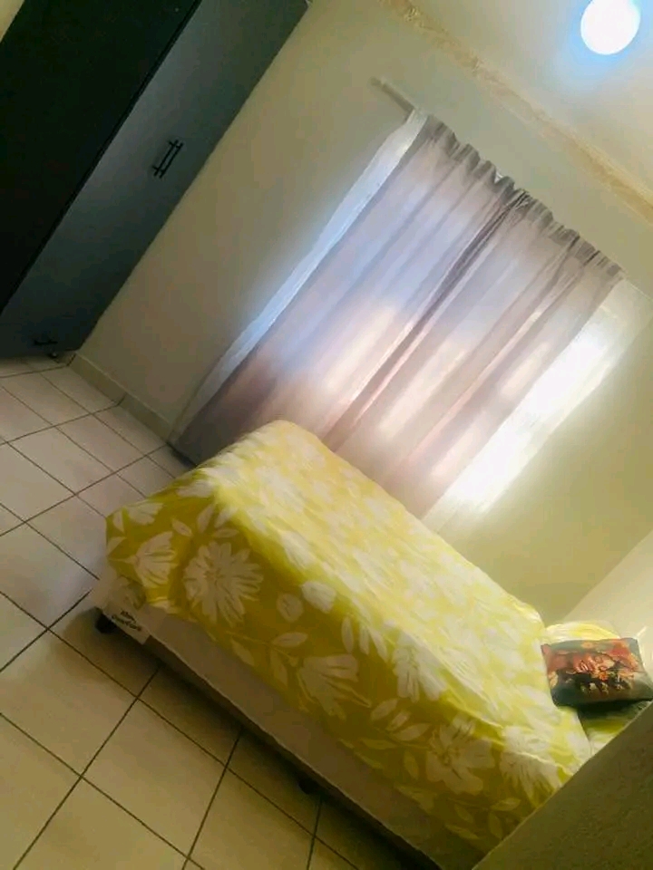 Bachelor room available from tomorrow 
depos  in Norkem Park
