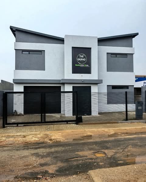 Bachelor units available in naledi
call me
  in Mamelodi West