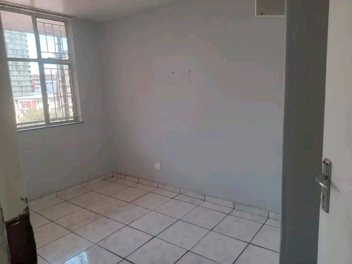 Two medium rooms available for rental, r2000   in Sunnyside