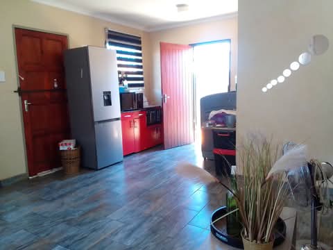 Lovely property for rental
negotiable r4000   in Lufhereng