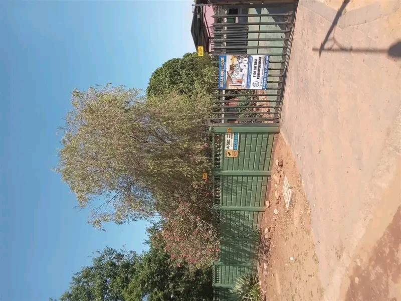 For only 300 a nyt at ngraje guest house 16 m  in Vanderbijlpark