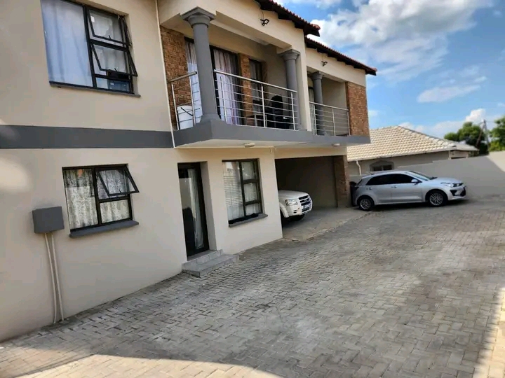Newly constructed apartments at ext 5
availa  in Cosmo City