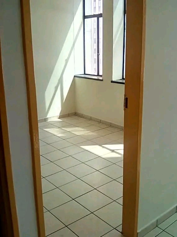 1 bedroom flat to let | cnr jepee&von willeig  in Johannesburg