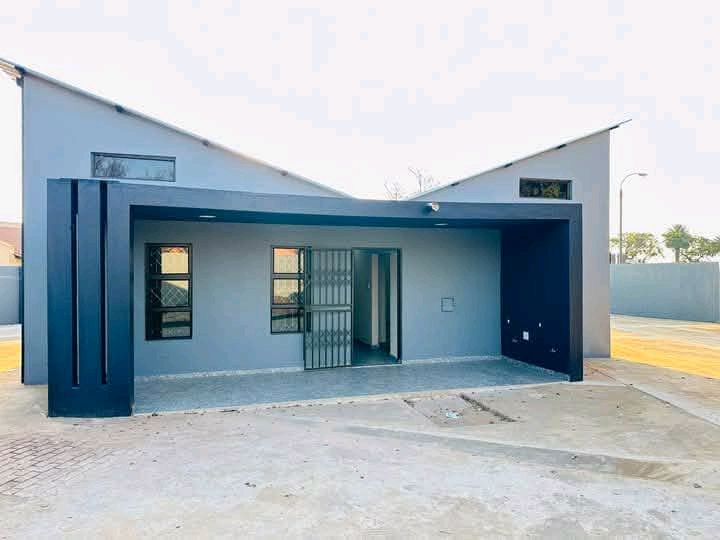 New built spacious open plan bachelor units
  in Dawn Park