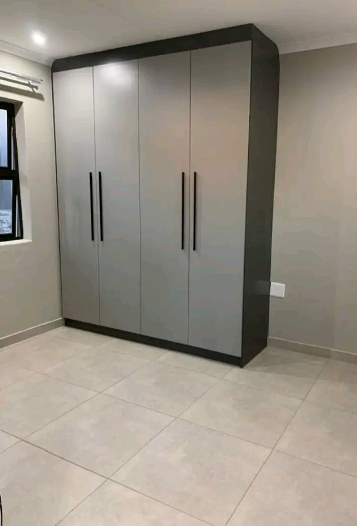 Studio cottage available in horizon view for   in Roodepoort