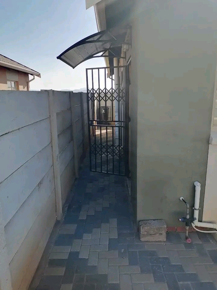 A 3 bedroom house available for rental
- ful  in Sky City
