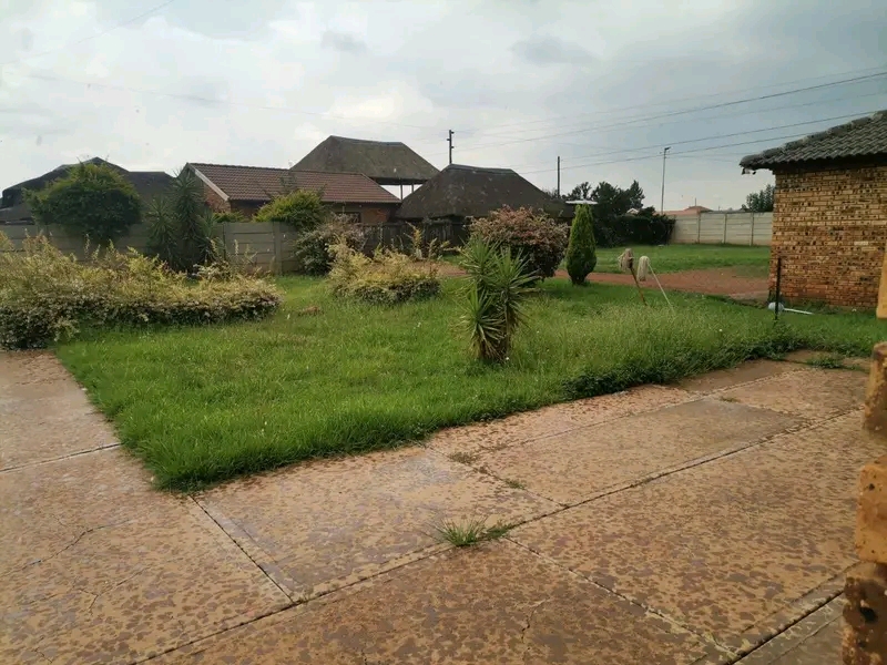 2 bedroom house for rental extension 28(faxeb  in Protea Glen