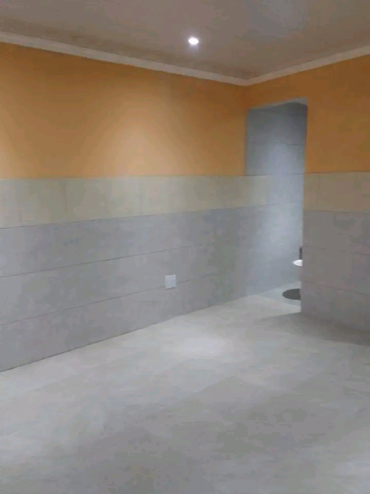 Room to rent at ext2 next to zcc church 2500  in Kaalfontein