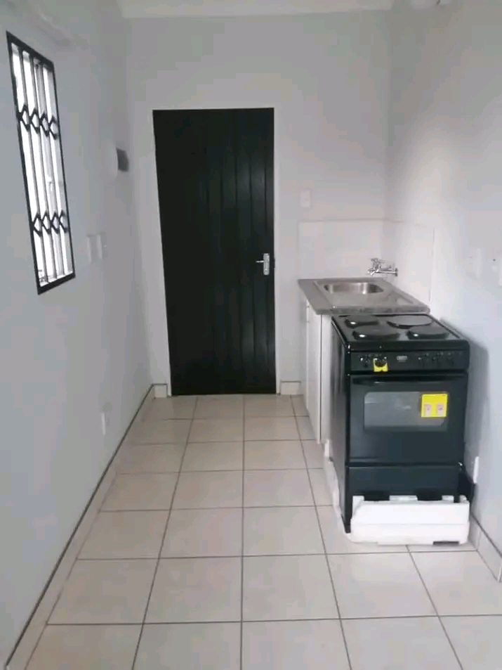 2 bedrooms house to rent in savannah city bon  in Savannah city