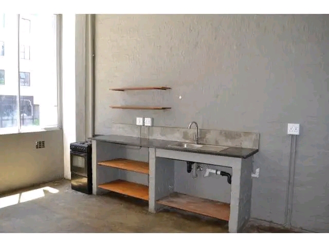 Maboneng bachelor apartment

maboneng apart  in Maboneng