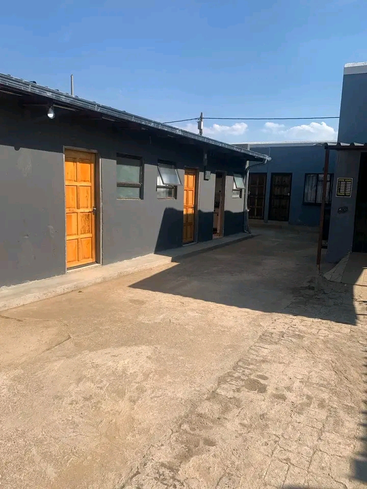 Room available in ext 1, next to wallys shops  in Orange Farm
