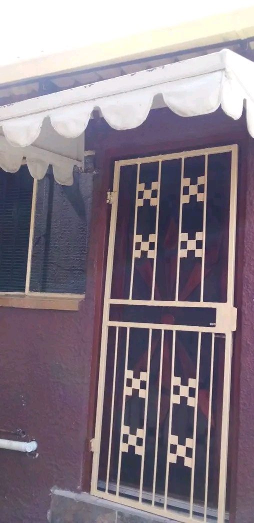 Accommodation in ext1.twò bedroom house for   in Rabie Ridge