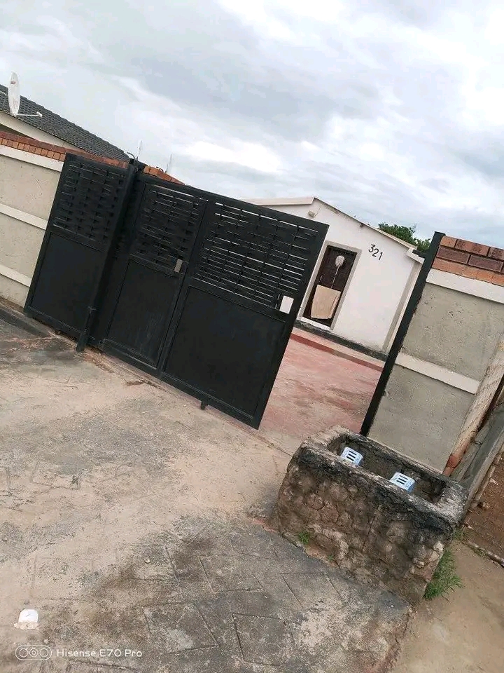 Morning, room rental available at ext 37 dich  in Olievenhoutbosch