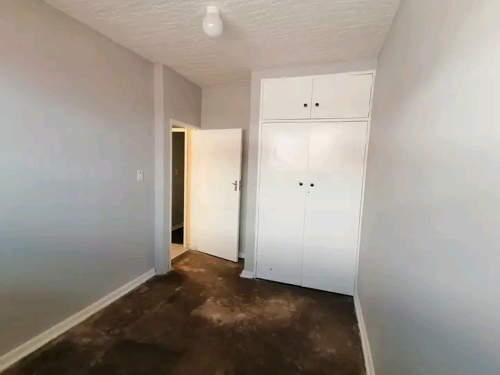 Room readily available to rent for a single n  in Kempton Park